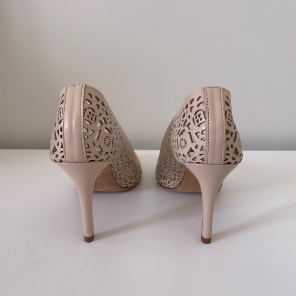 DEE KELLER Nude Carly Leather Lasercut Pumps - Picture 11 of 12